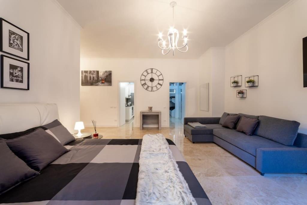 San Babila - Luxury Milanese Apartment エクステリア 写真