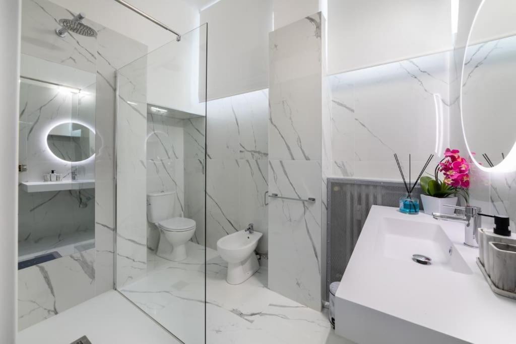 San Babila - Luxury Milanese Apartment エクステリア 写真