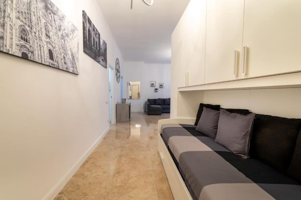 San Babila - Luxury Milanese Apartment エクステリア 写真