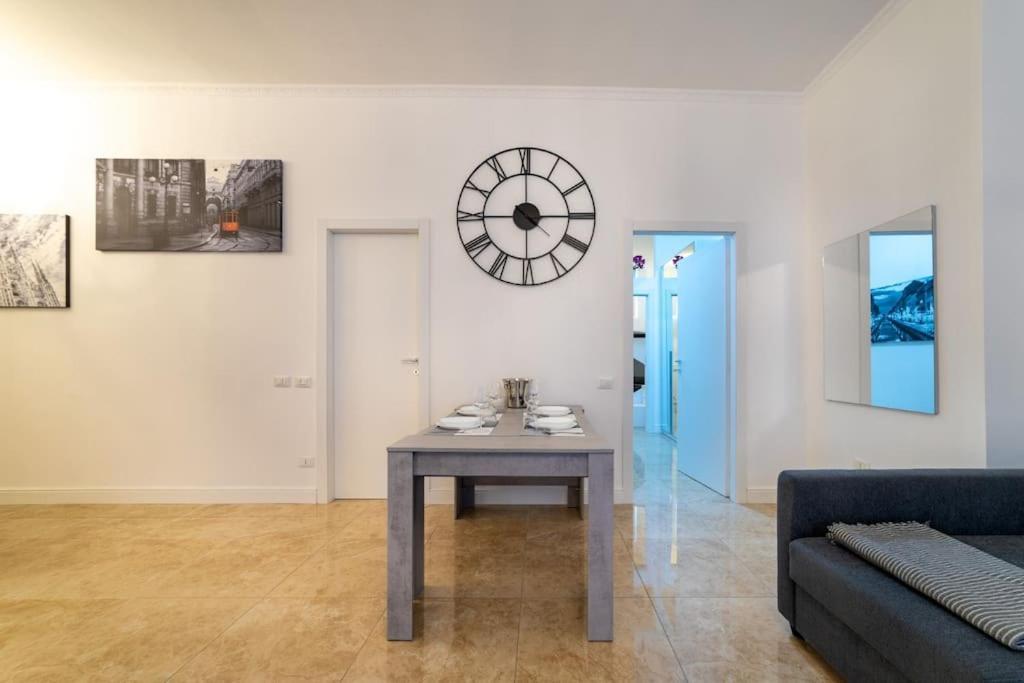 San Babila - Luxury Milanese Apartment エクステリア 写真